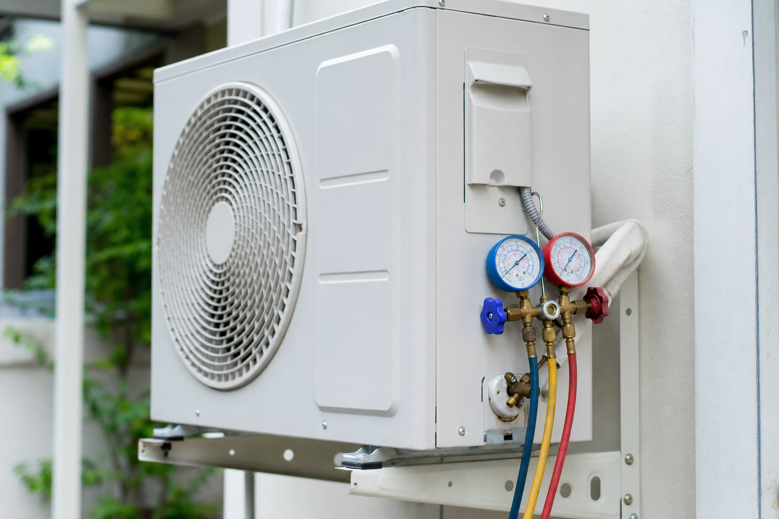 Unita di condizionamento esterna sottoposta a controllo tecnico